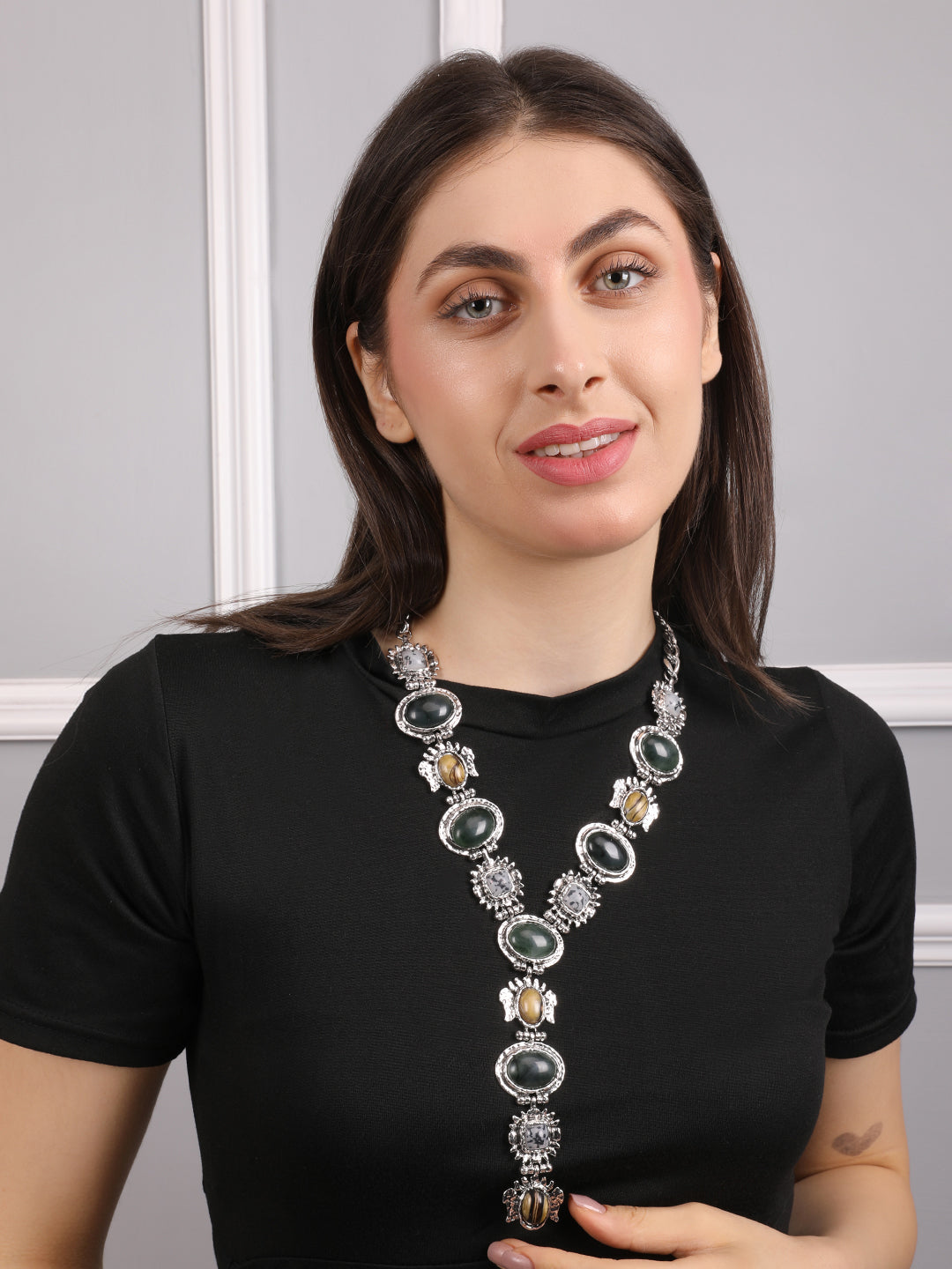 Vintage Teardrop Gemstones Necklace