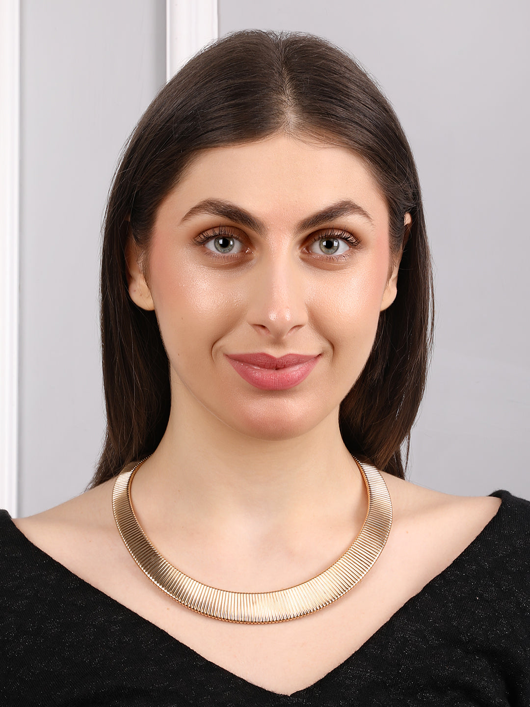 Glamorous Golden Chain Necklace
