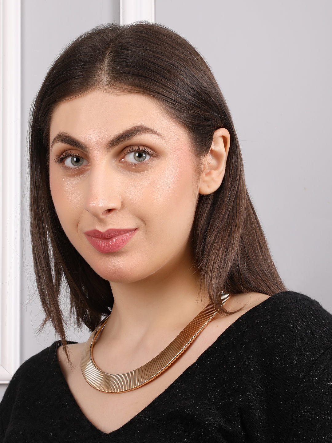Glamorous Golden Chain Necklace