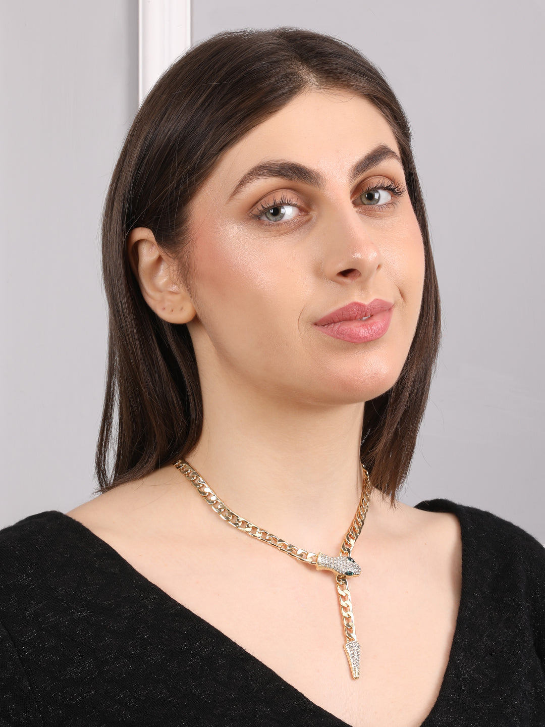Voguish Crystal Chain Necklace