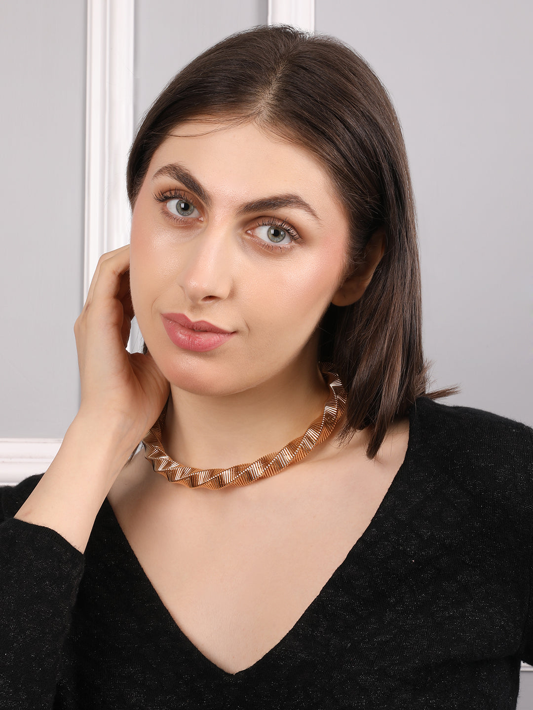 Wonderful Golden Woven Chain Necklace