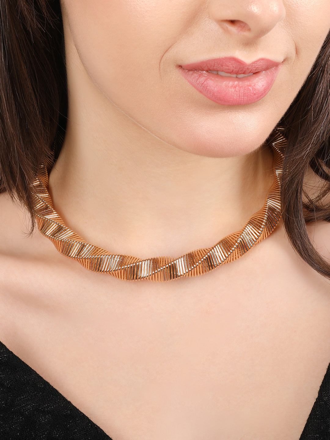 Wonderful Golden Woven Chain Necklace