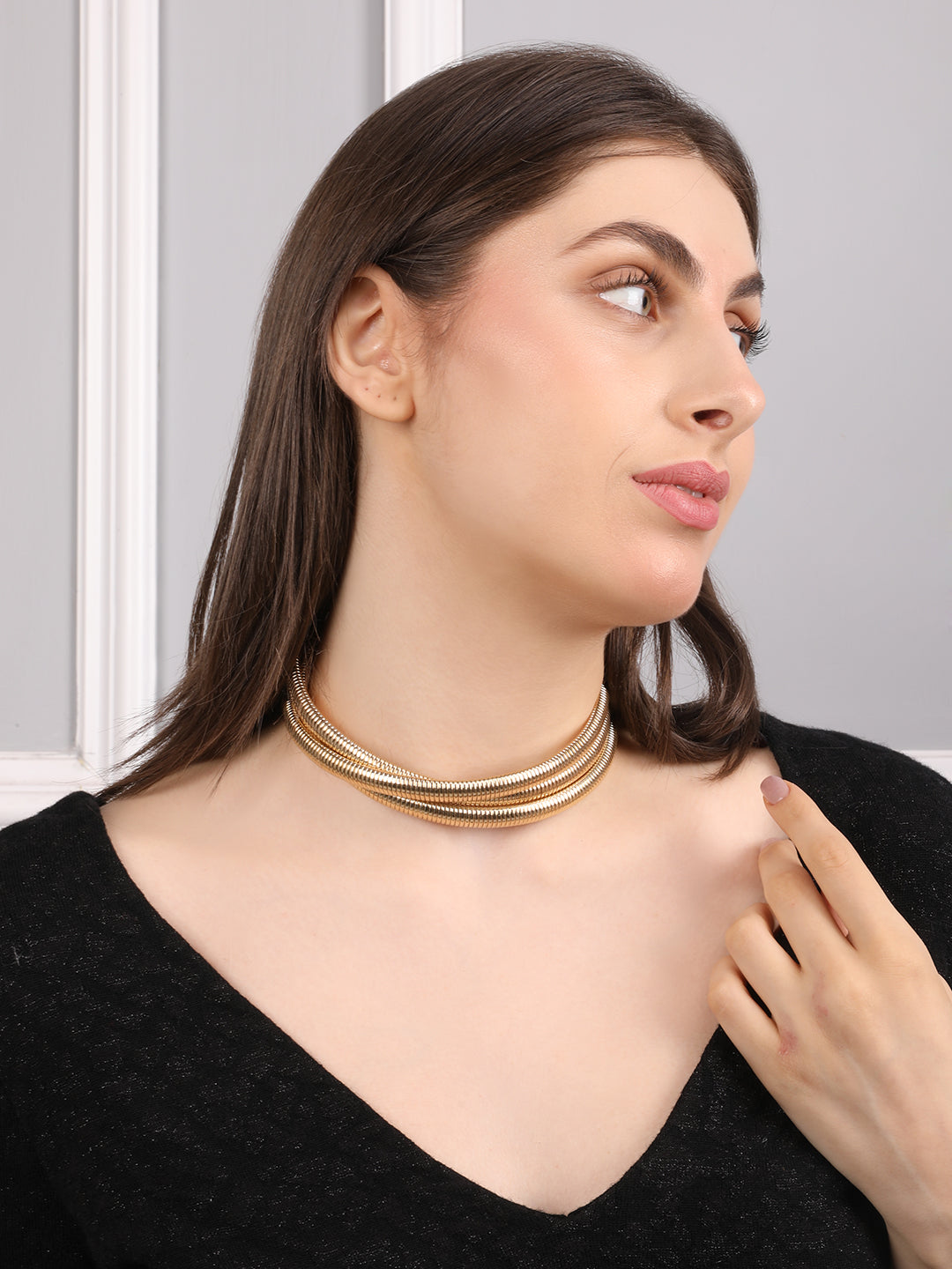 Glossy Gold-tone Choker Necklace