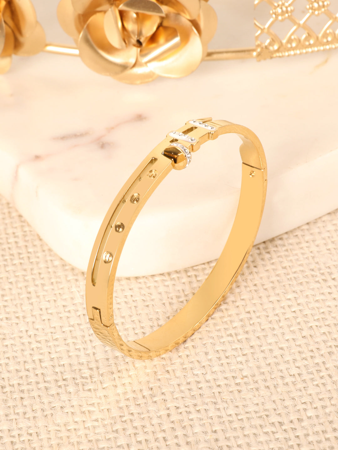 Luminous Golden Buckle Bracelet