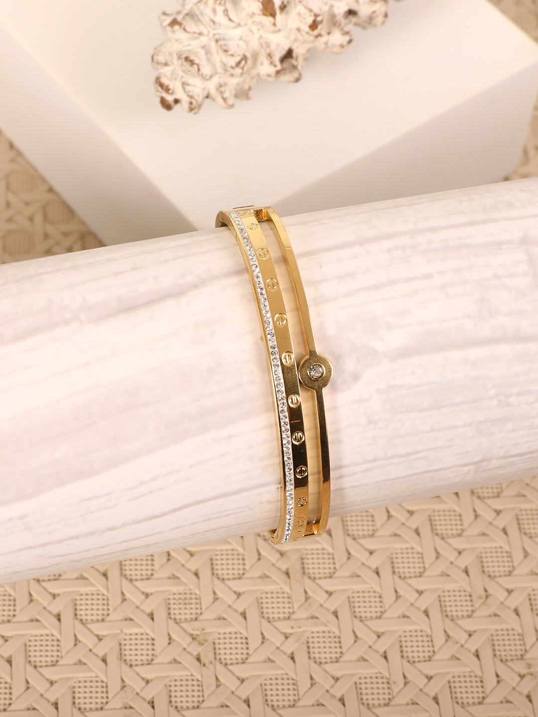 Kraze Golden Sparkling Bracelet