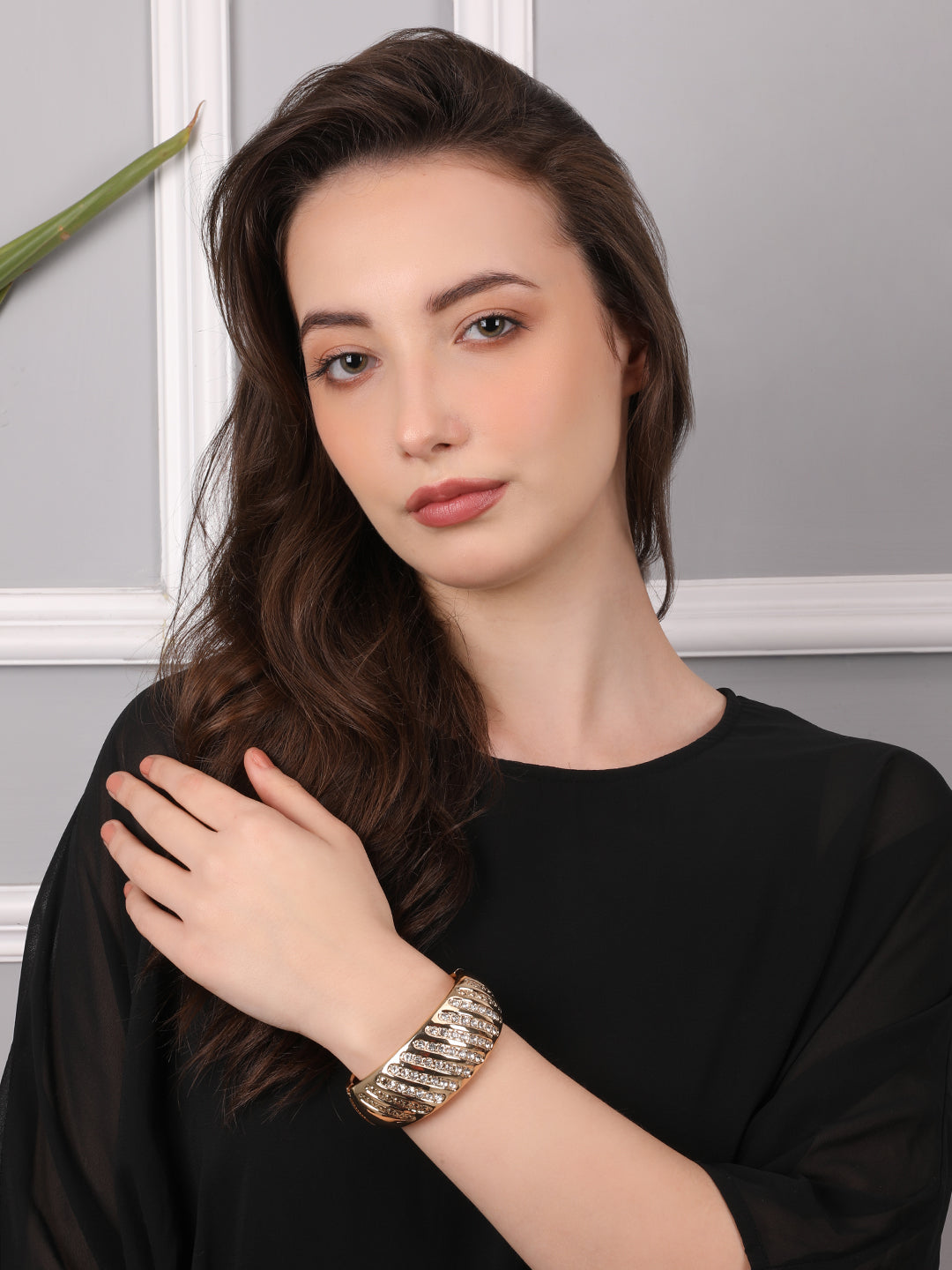Kraze Shine Golden Crystal Bracelet