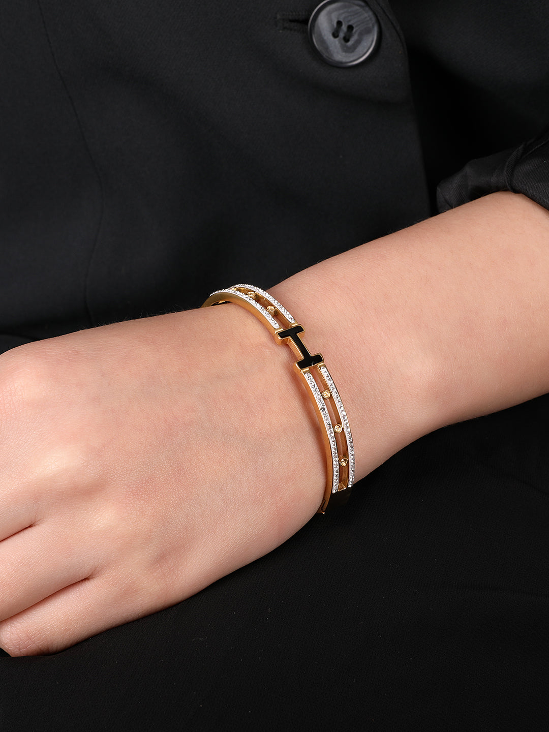 Golden Opulent Sparkling Bracelet