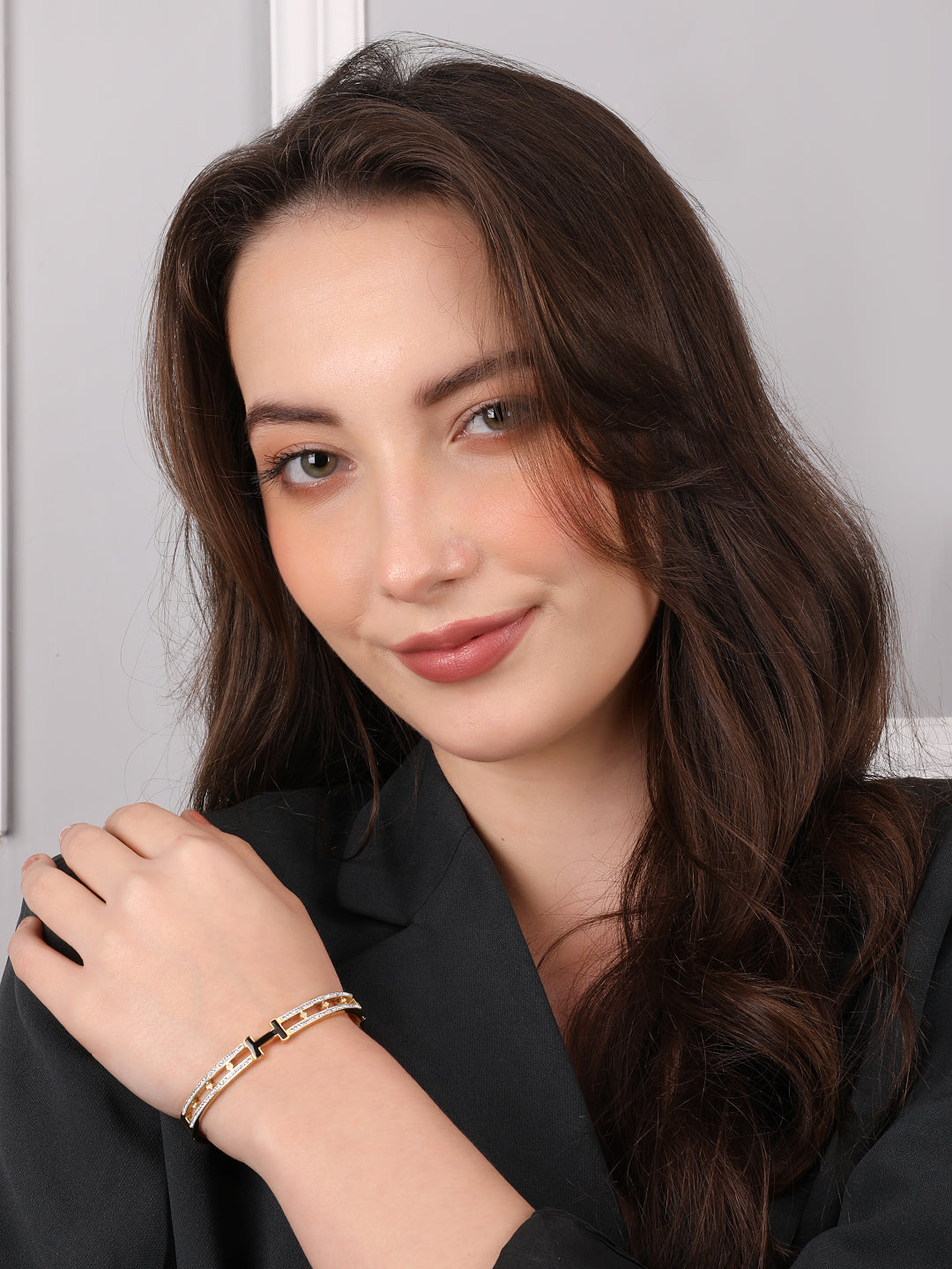 Golden Opulent Sparkling Bracelet