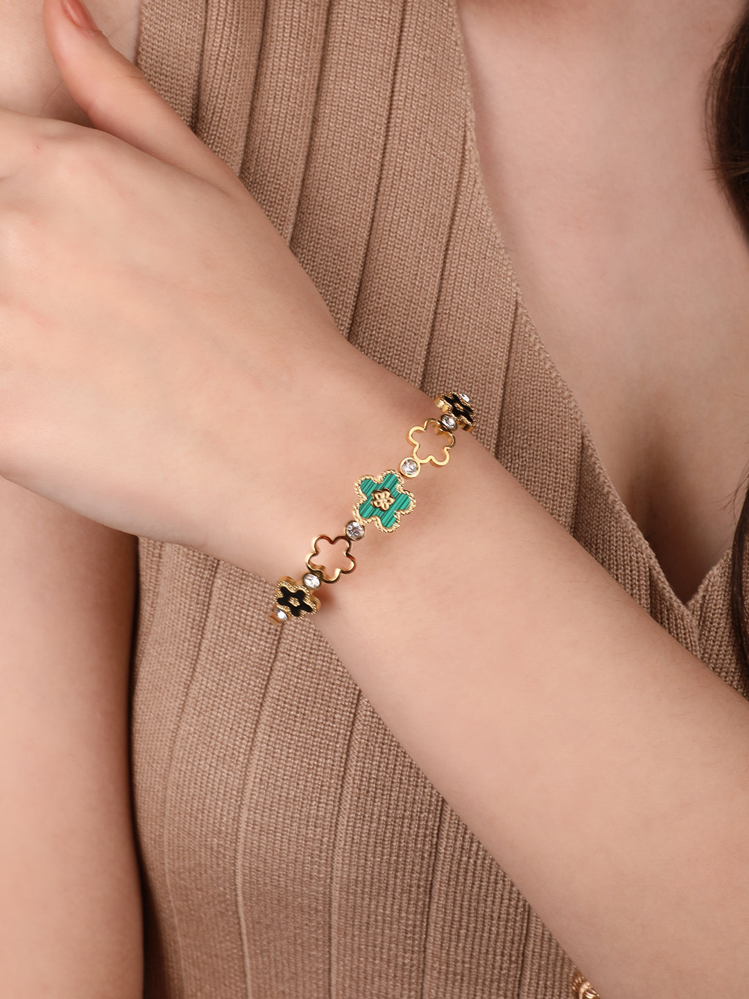 Kraze Multicolor Floral Bracelet