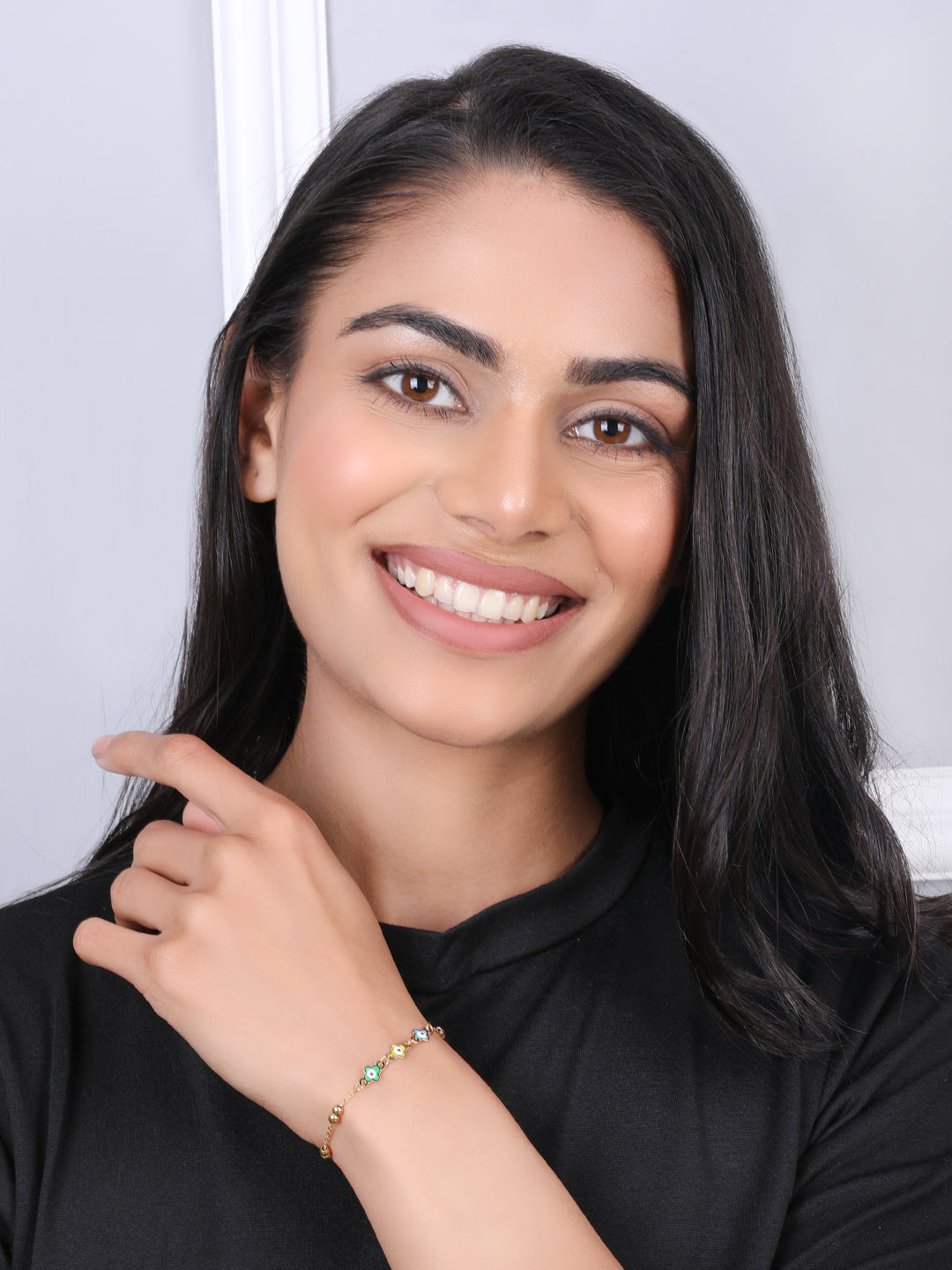 Dainty Golden Floret Bracelet