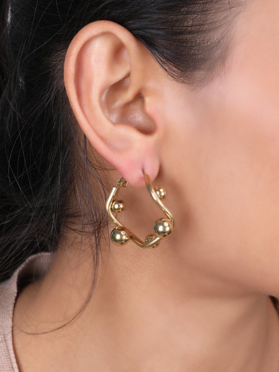 Kraze Golden Teardrop Earrrings