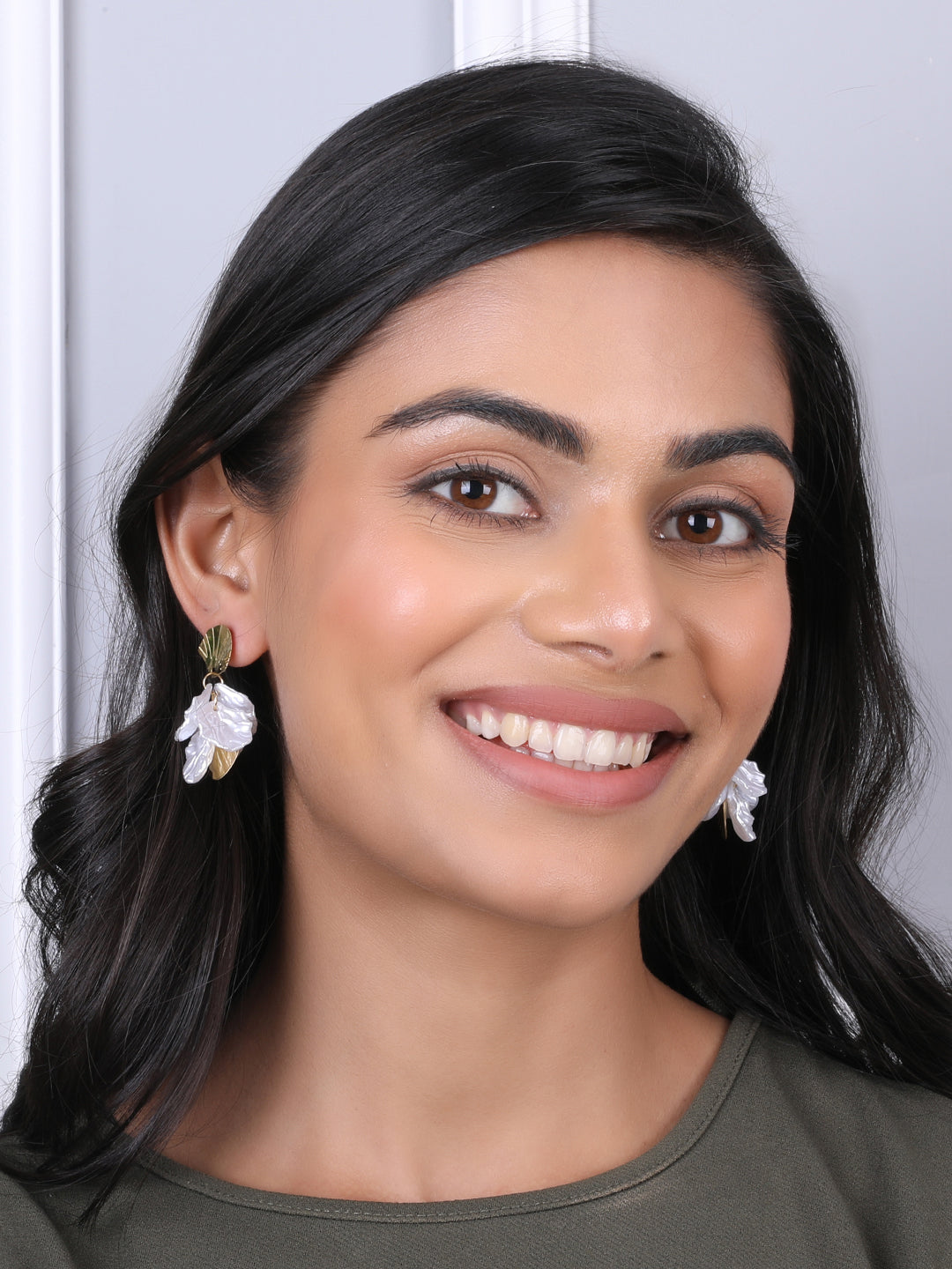 Euphoria White Petal Earrings