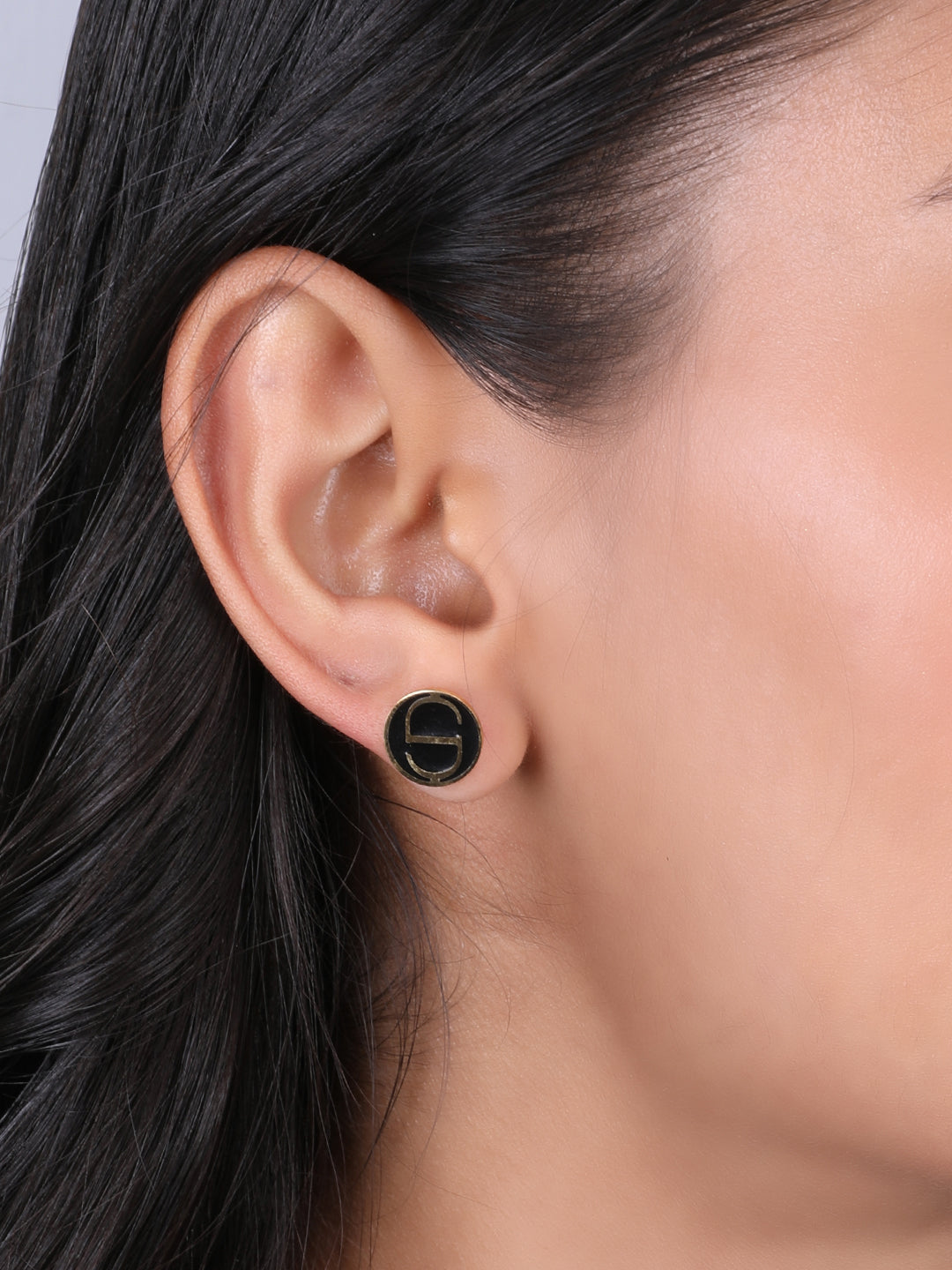 Noble Black & Gold Round Earrings