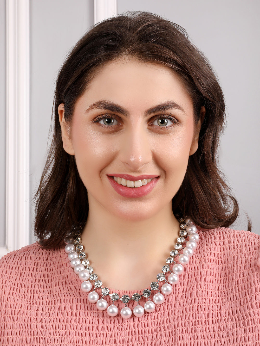 Pristine Rhinestones & Pearls Necklace