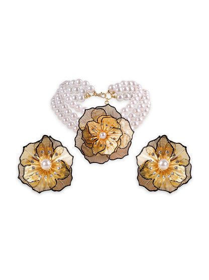 Kraze Elegant Floral Pearl Necklace Set