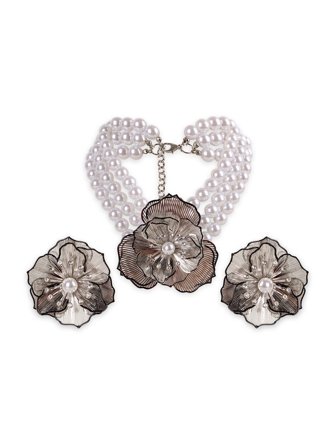 Kraze Lustrous Petal Pearl Shine Necklace