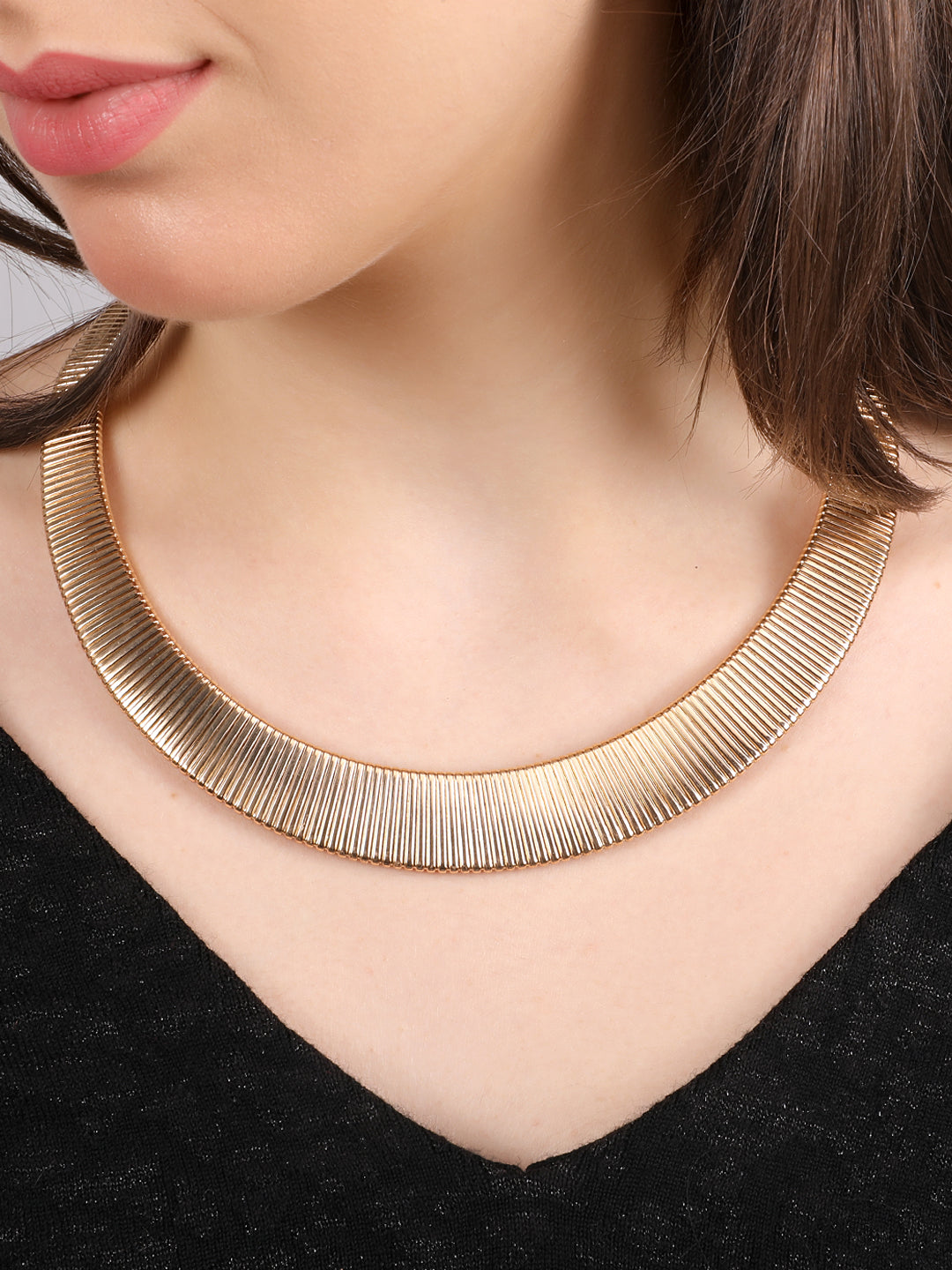 Glamorous Golden Chain Necklace