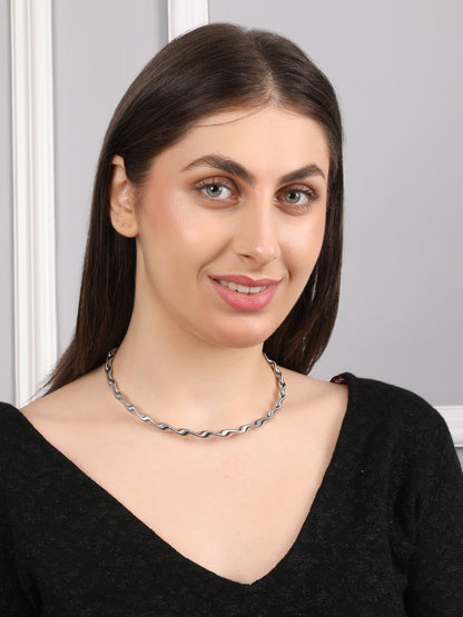 Lunar Twisted Silver Chain Necklace