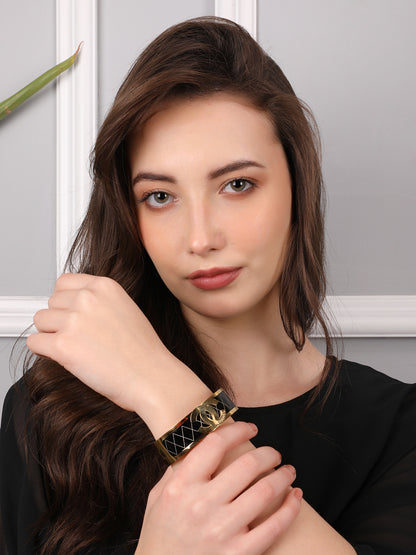 Kraze Flawless Golden bracelet
