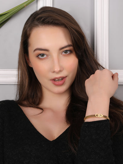 Gracious Golden Twisted Bracelet