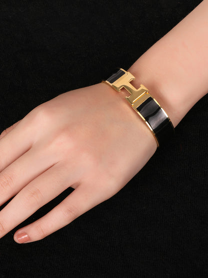 Capricious Golden Black Bracelet