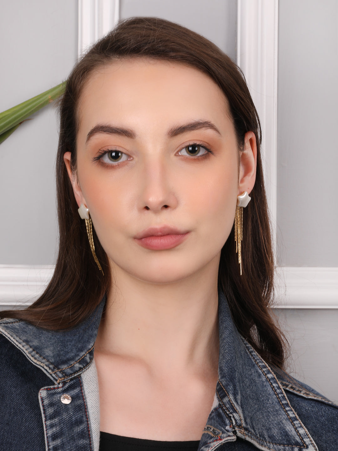 Stella Gold Hanging Earring