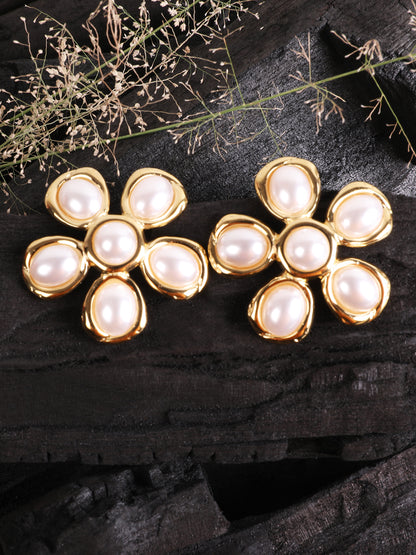Kraze Pearl Floret Earring