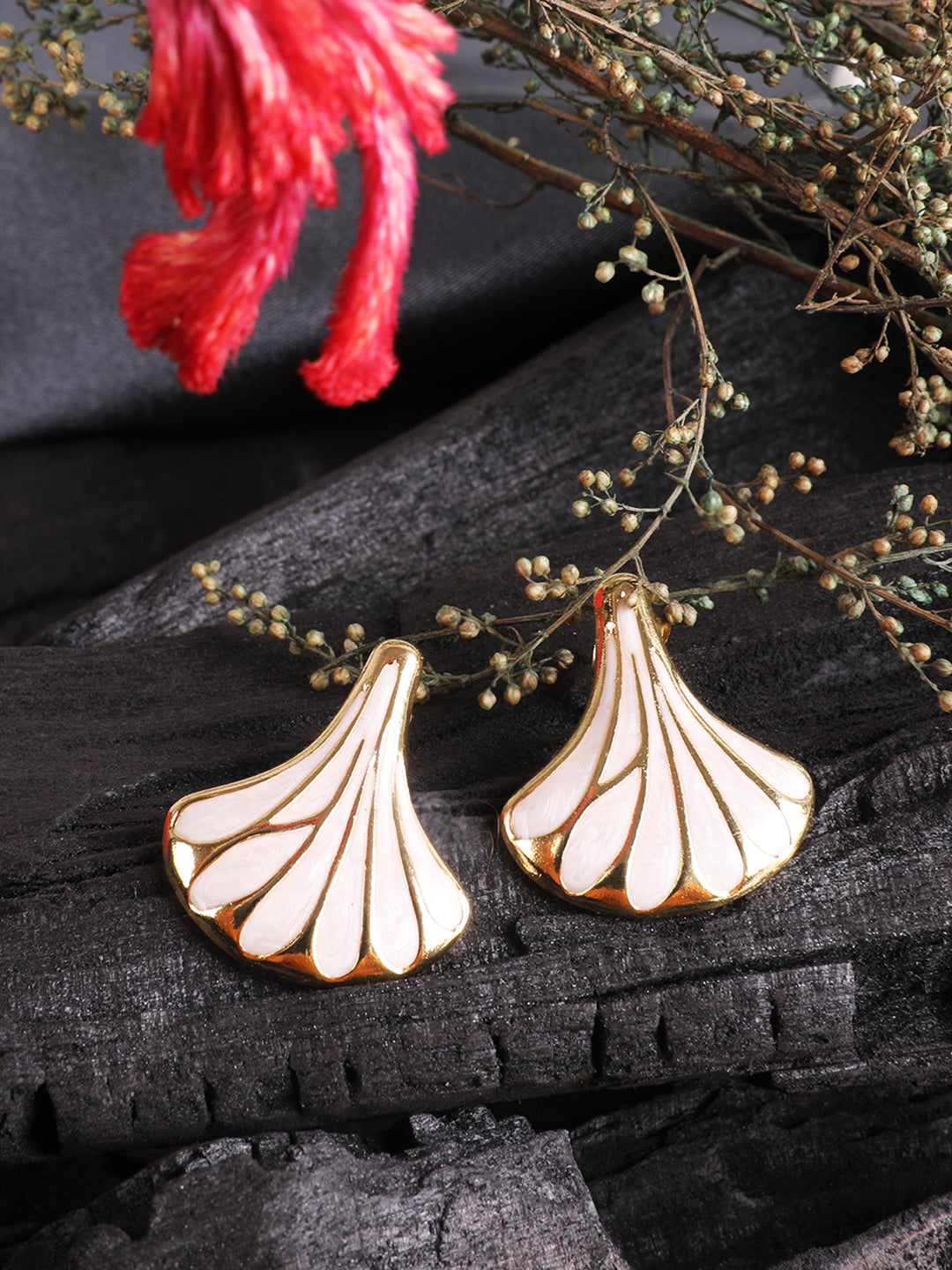 Gold Trendy Net Earring