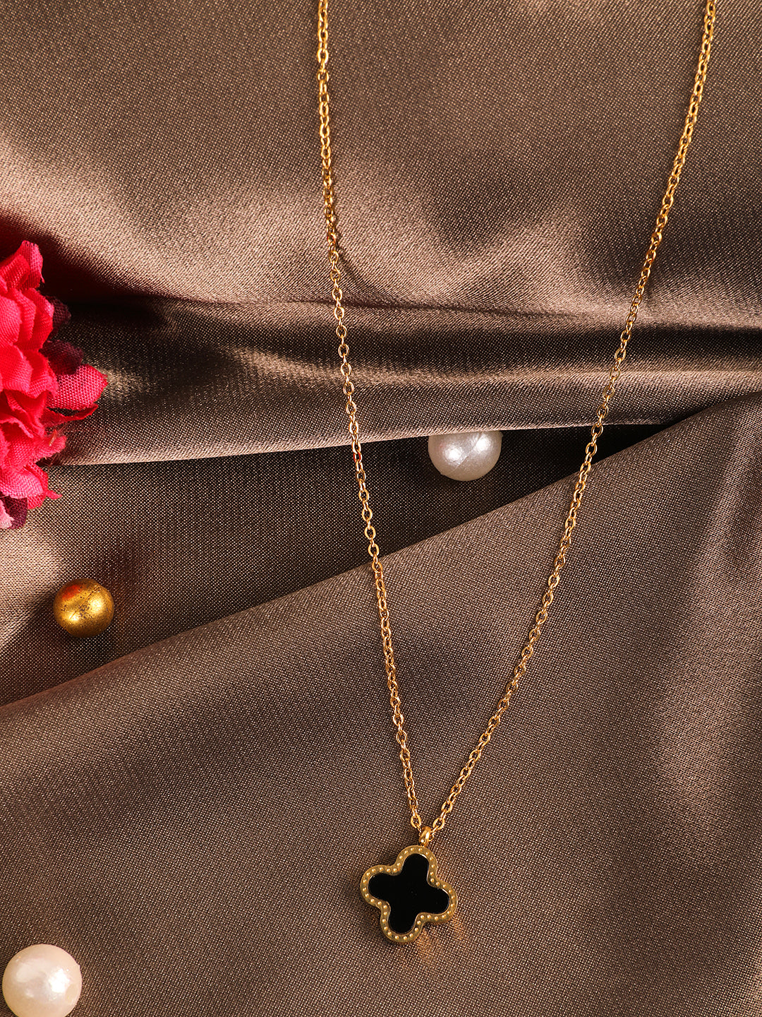 Kraze Gold Plated Pendant With Chain