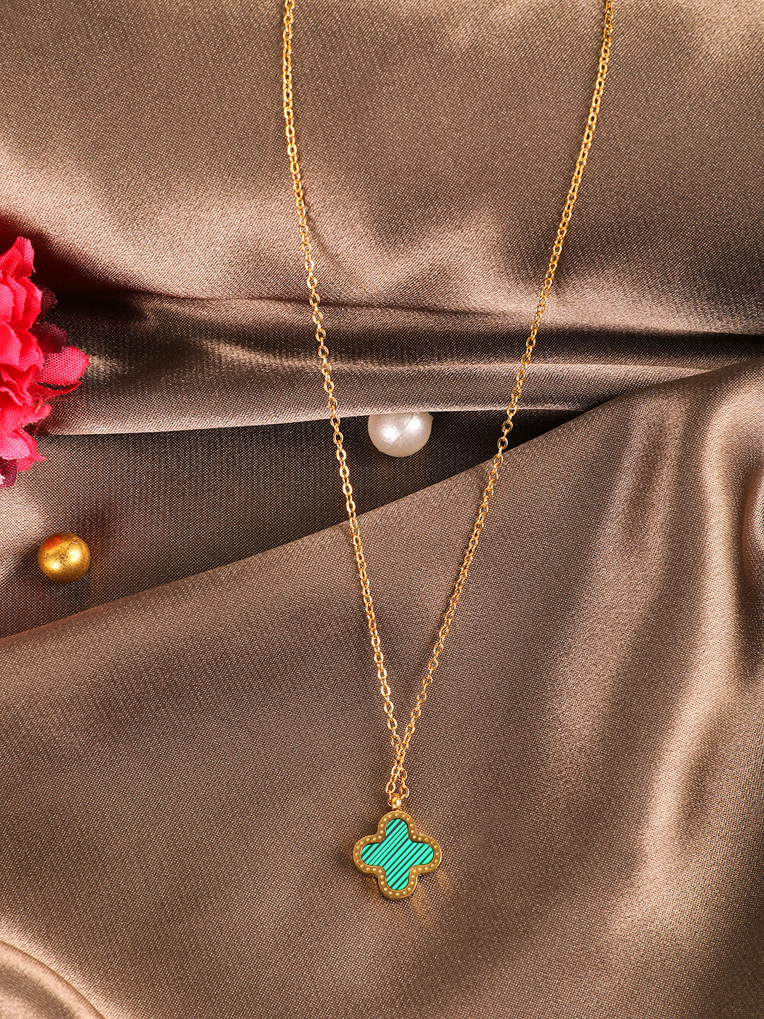 Kraze Gold Plated Pendant With Chain