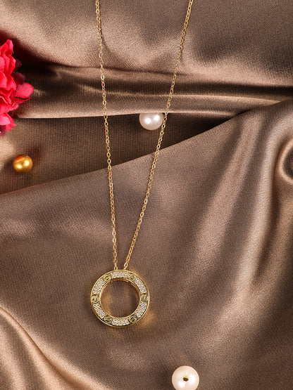 Kraze Golden Round Pendant