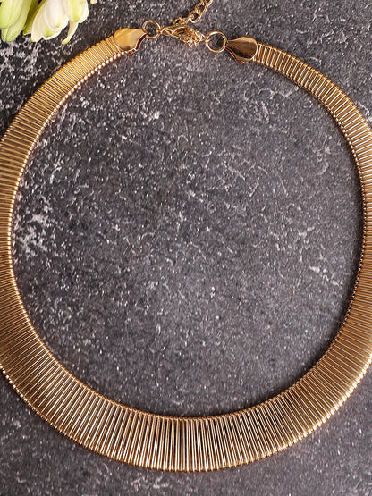 Glamorous Golden Chain Necklace