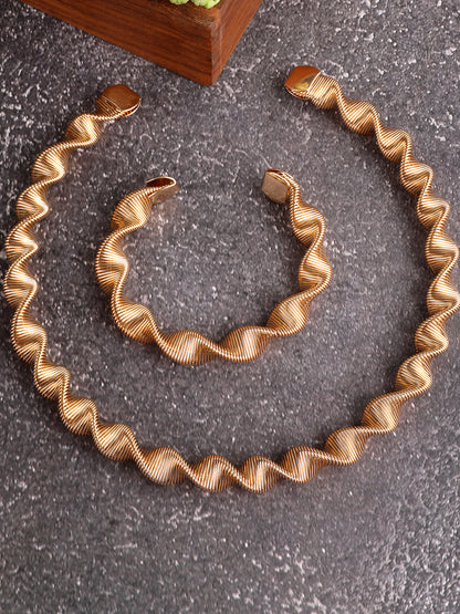 Kraze Spiral Twisted Necklace & Bracelet Set