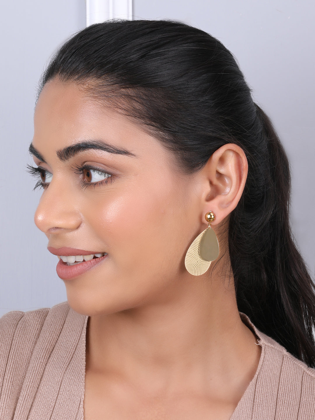 Kraze Luminous Golden Raindrop Earrings