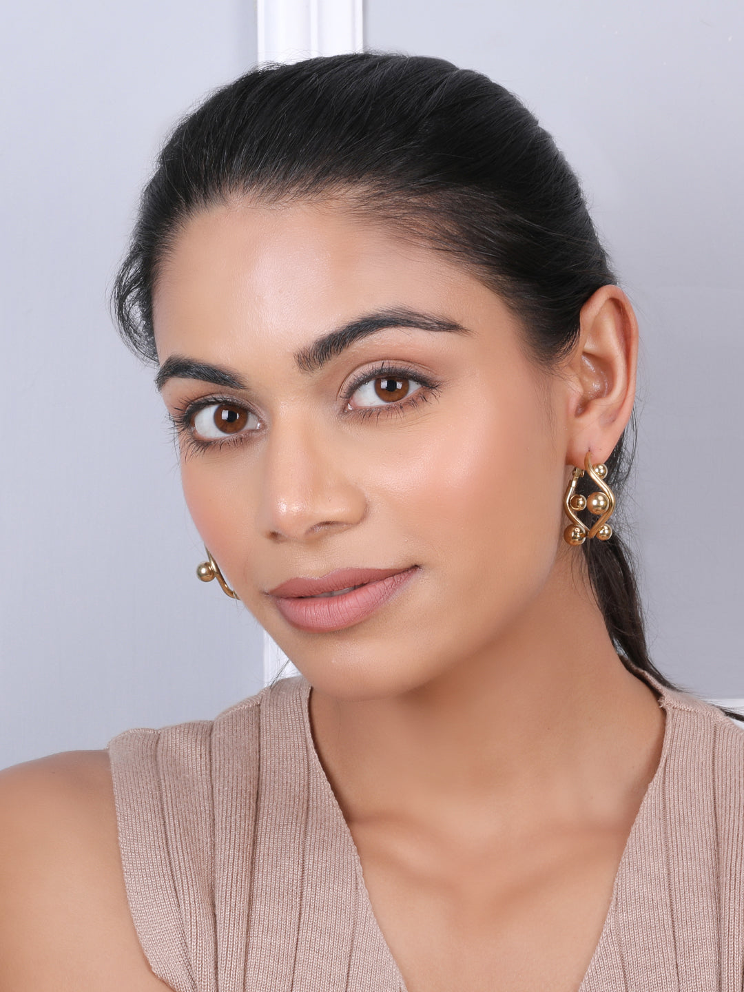 Kraze Golden Teardrop Earrrings