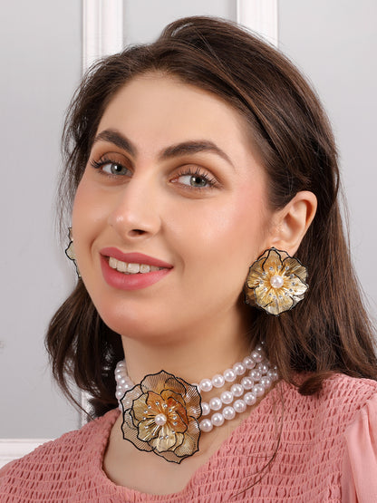 Kraze Elegant Floral Pearl Necklace Set