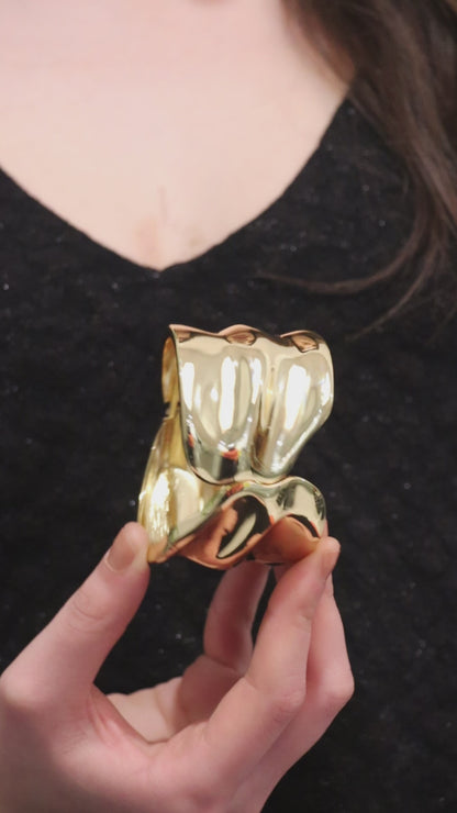 Kraze Stylish Shiny Golden Bracelet