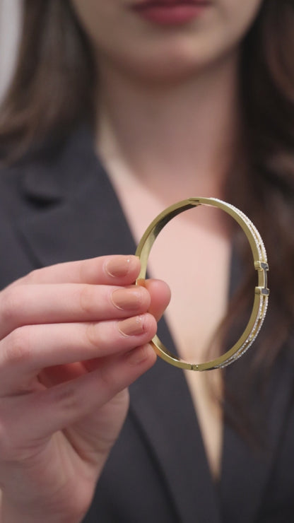 Golden Opulent Sparkling Bracelet