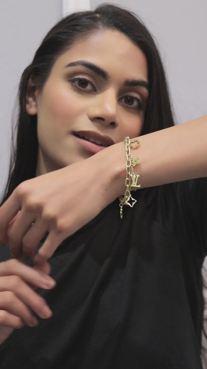 Kraze Glorious Golden Attractive Bracelet